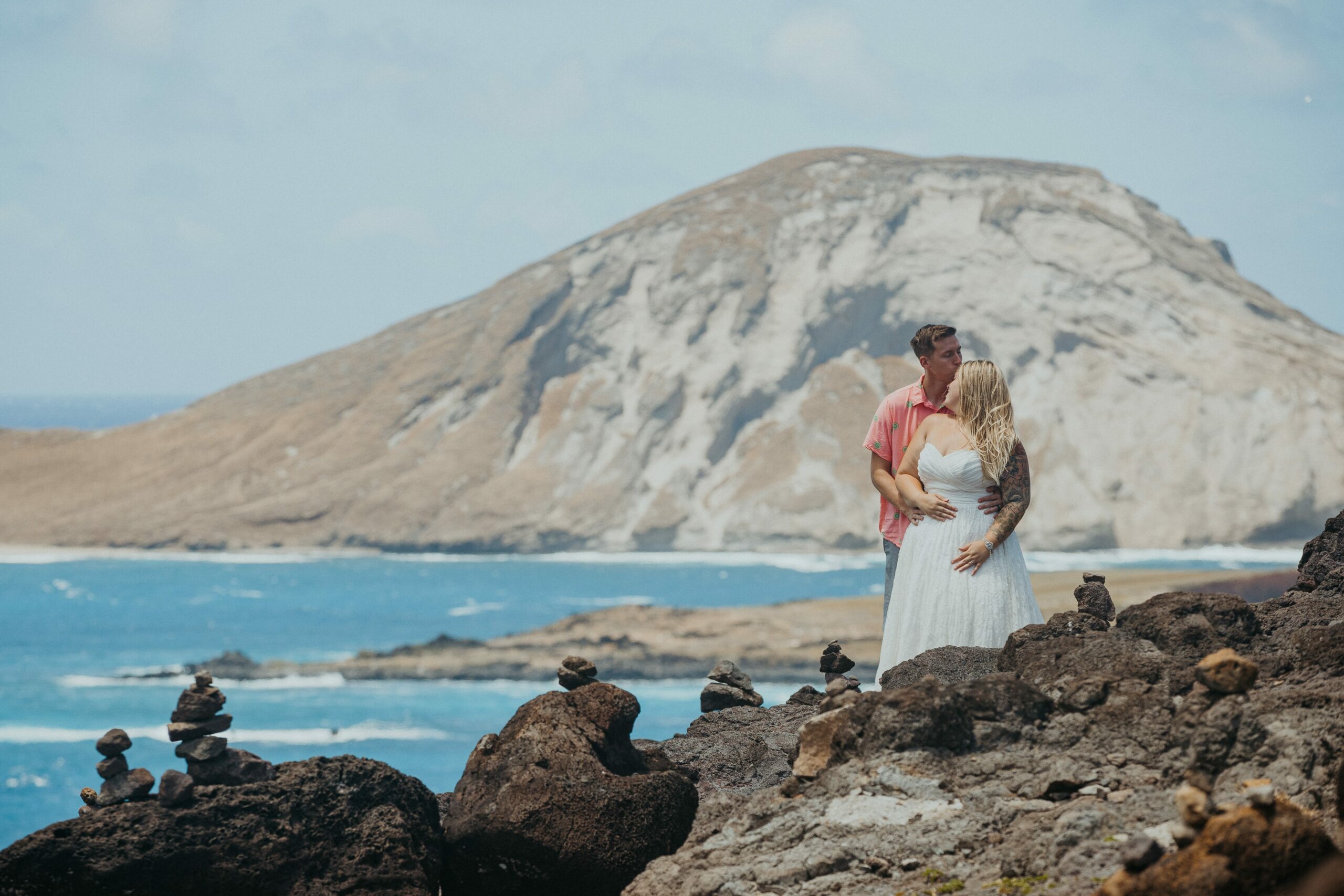 bride and groom at makua beach